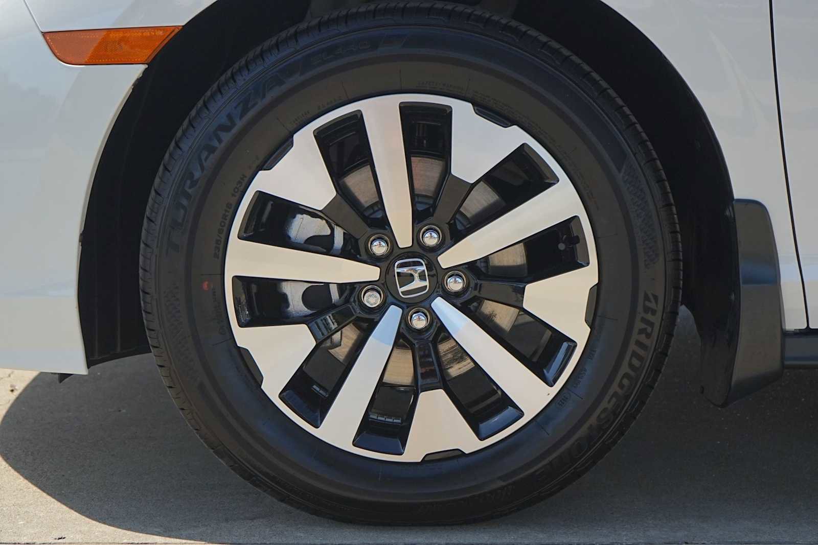 Certified 2026 Honda Odyssey EX-L image 7