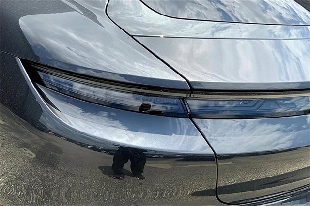 New 2025 Porsche Taycan image 19