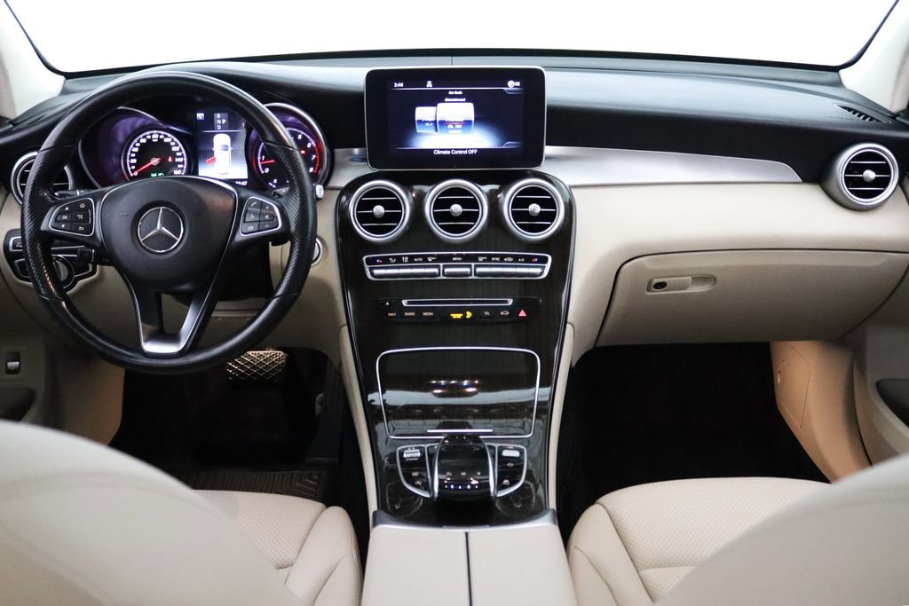 Used 2019 Mercedes-Benz GLC 300 4MATIC image 24