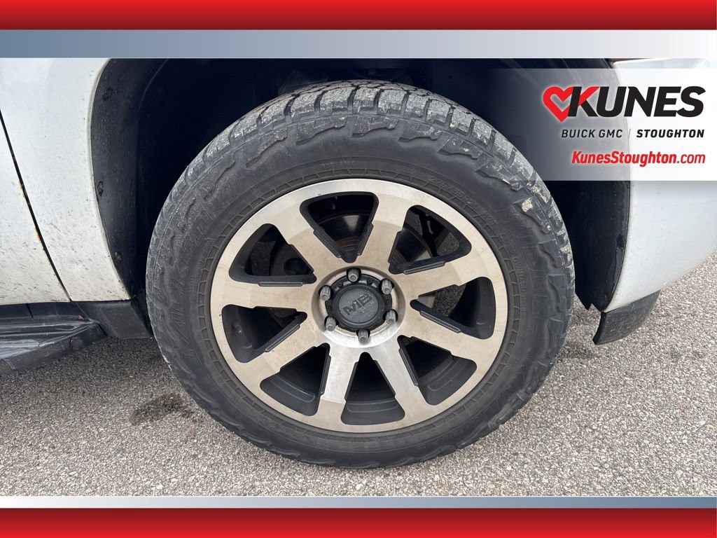 Used 2012 Chevrolet Suburban LT w/ Luxury Package image 14