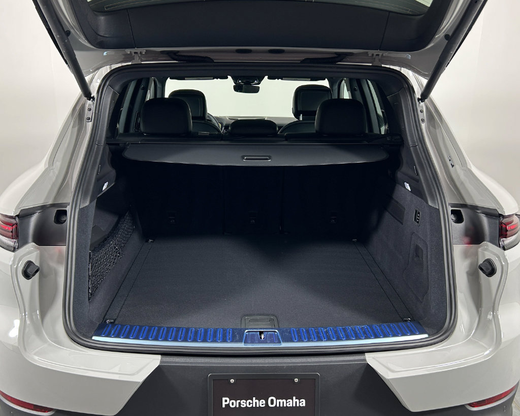 New 2026 Porsche Cayenne AWD/4WD image 29