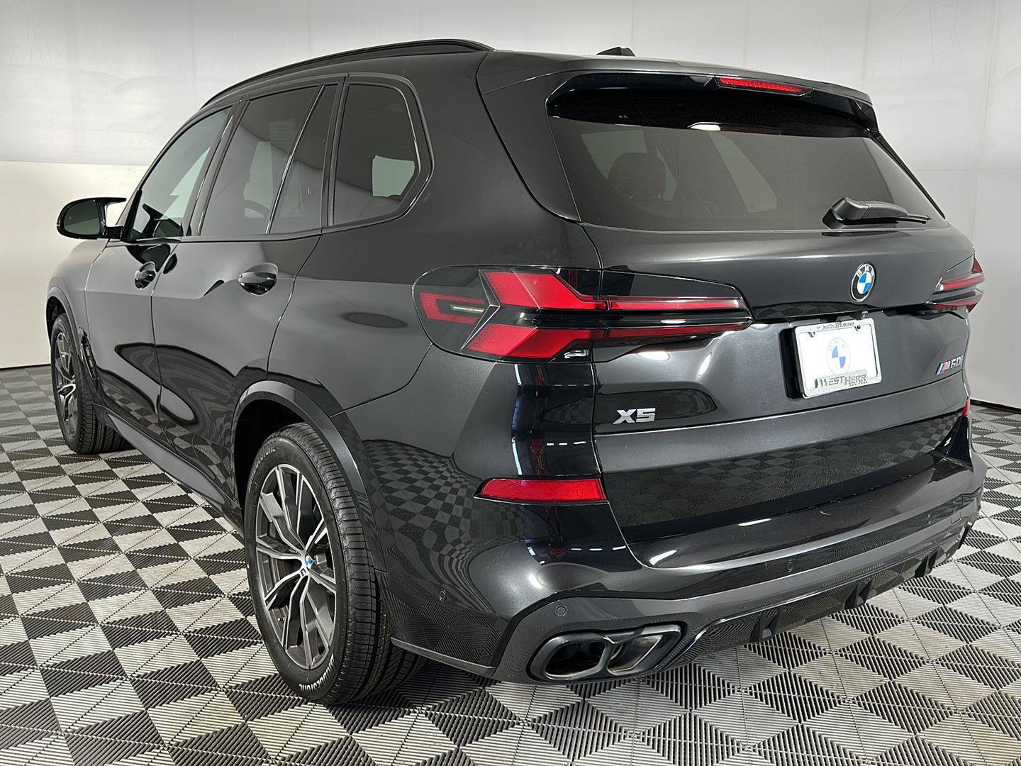 Used 2024 BMW X5 M60i w/ Climate Comfort Package AWD/4WD image 31