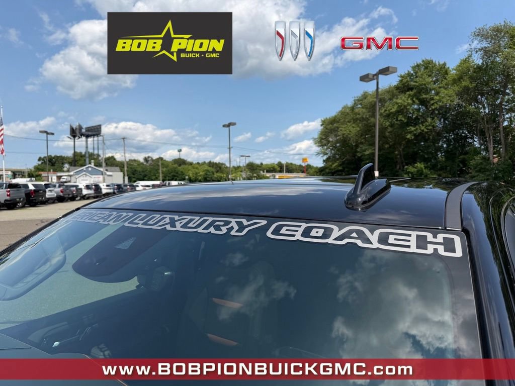 New 2026 GMC Sierra 1500 AT4 w/ Technology Package AWD/4WD image 6