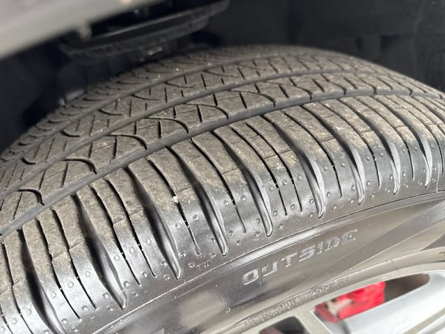 Used 2025 Ford Explorer ST-Line w/ ST-Line Street Pack AWD/4WD image 27