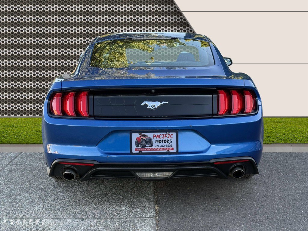 Used 2018 Ford Mustang Coupe image 7