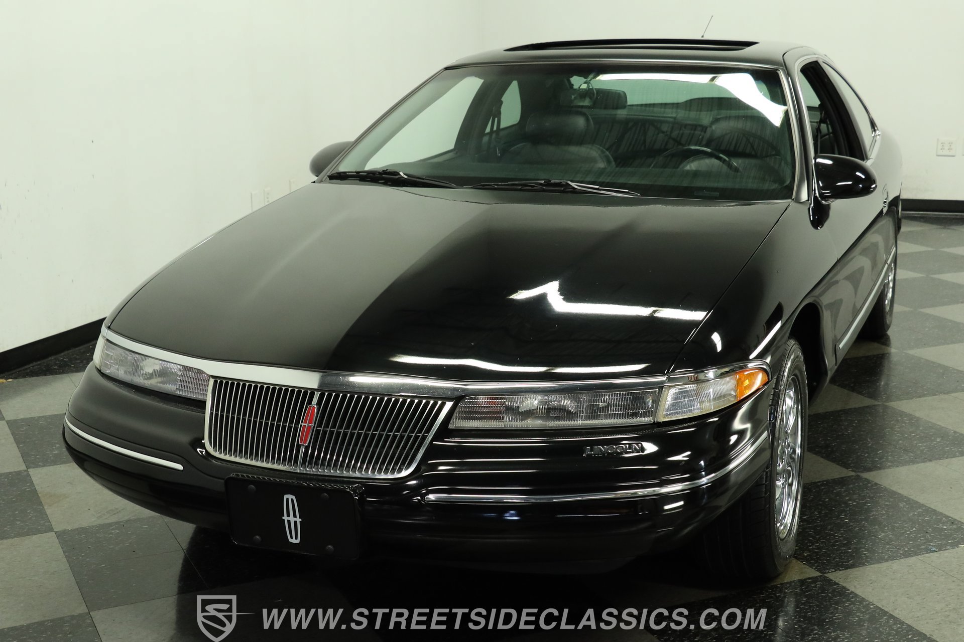 Used 1996 Lincoln Mark VIII RWD image 17