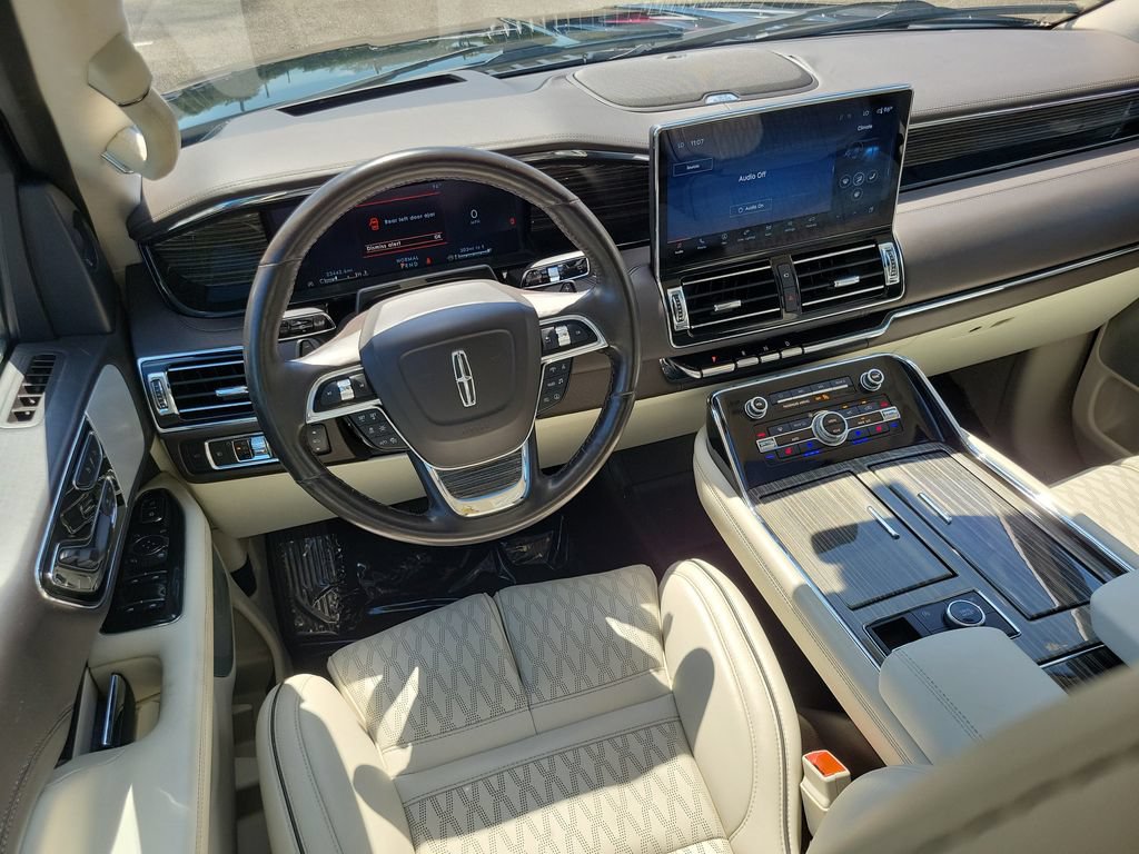 Certified 2023 Lincoln Navigator L Black Label AWD/4WD image 13