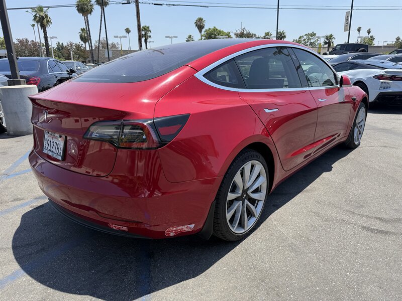 Used 2018 Tesla Model 3 Long Range RWD image 4