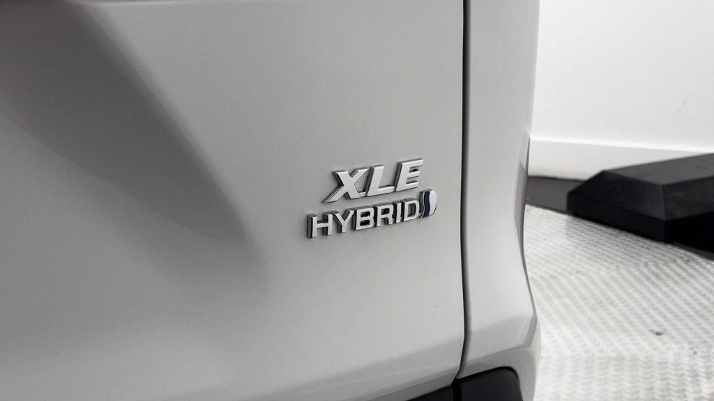 Used 2024 Toyota RAV4 XLE w/ Weather Package AWD/4WD image 9