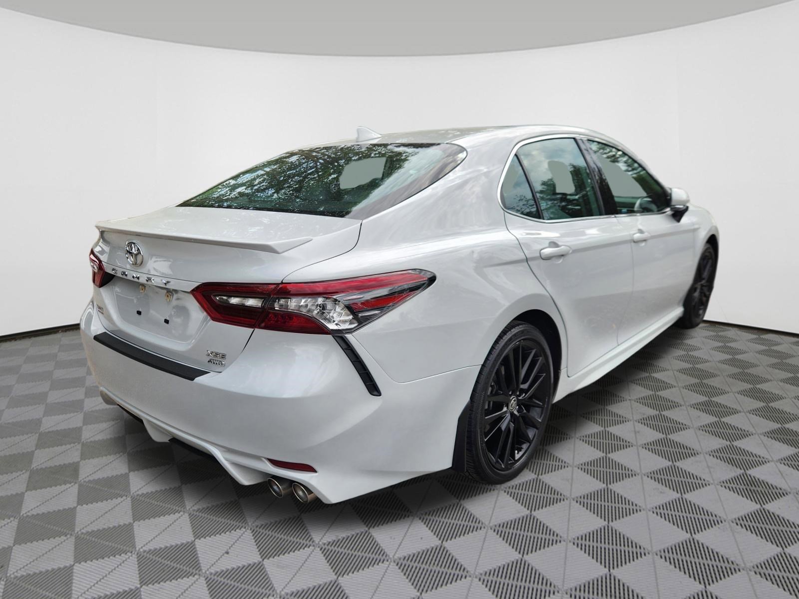 Used 2023 Toyota Camry XSE w/ Cold Weather Package AWD/4WD image 4