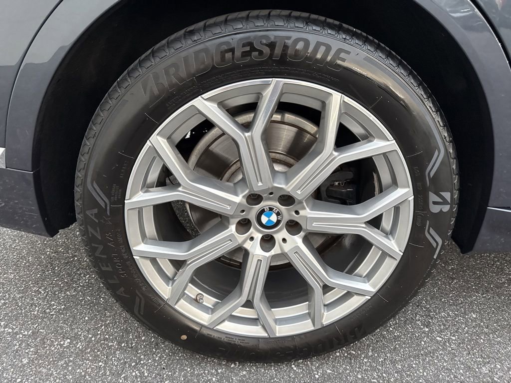 Used 2022 BMW X7 xDrive40i w/ Executive Package image 10