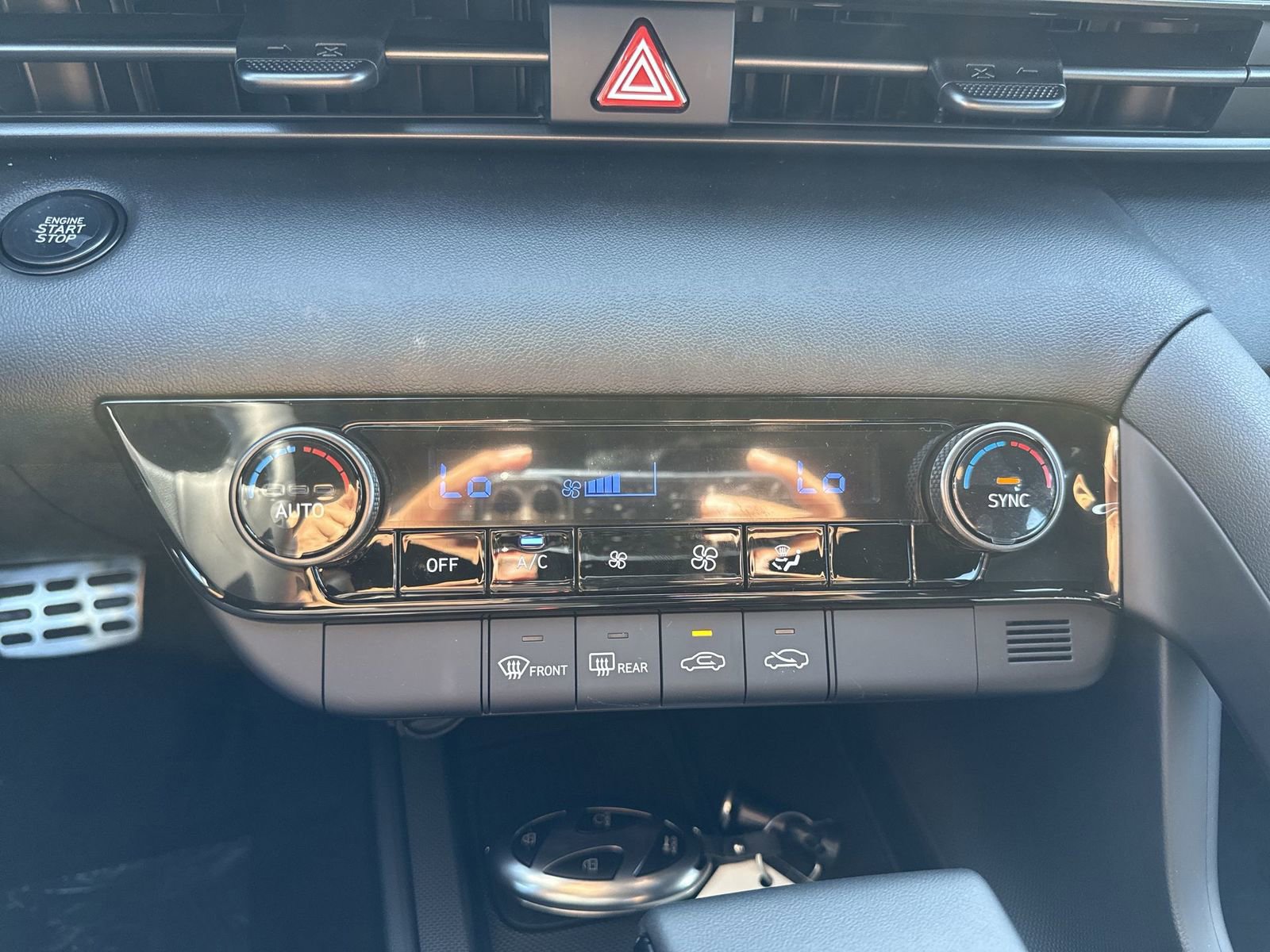 New 2025 Hyundai Elantra Sport w/ Cargo Package image 20