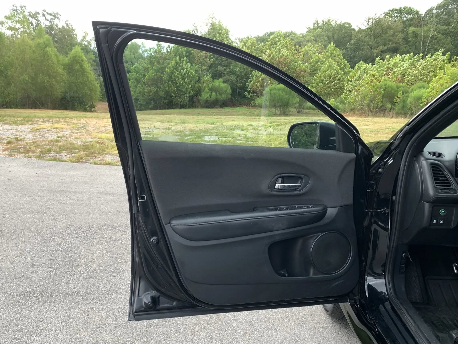 Used 2021 Honda HR-V Sport image 15