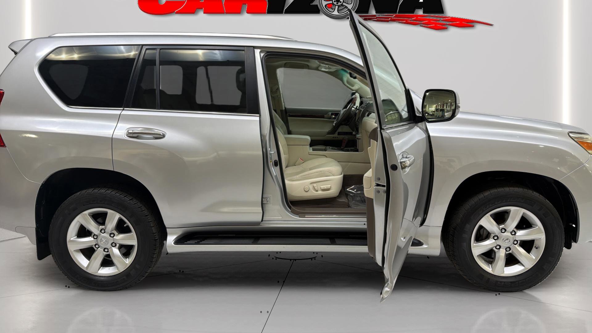 Used 2011 Lexus GX 460 w/ Comfort Plus Pkg image 16