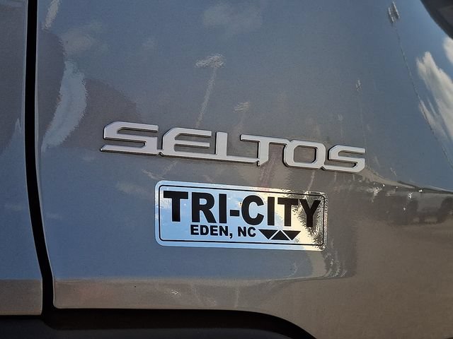 Used 2025 Kia Seltos EX AWD/4WD image 31