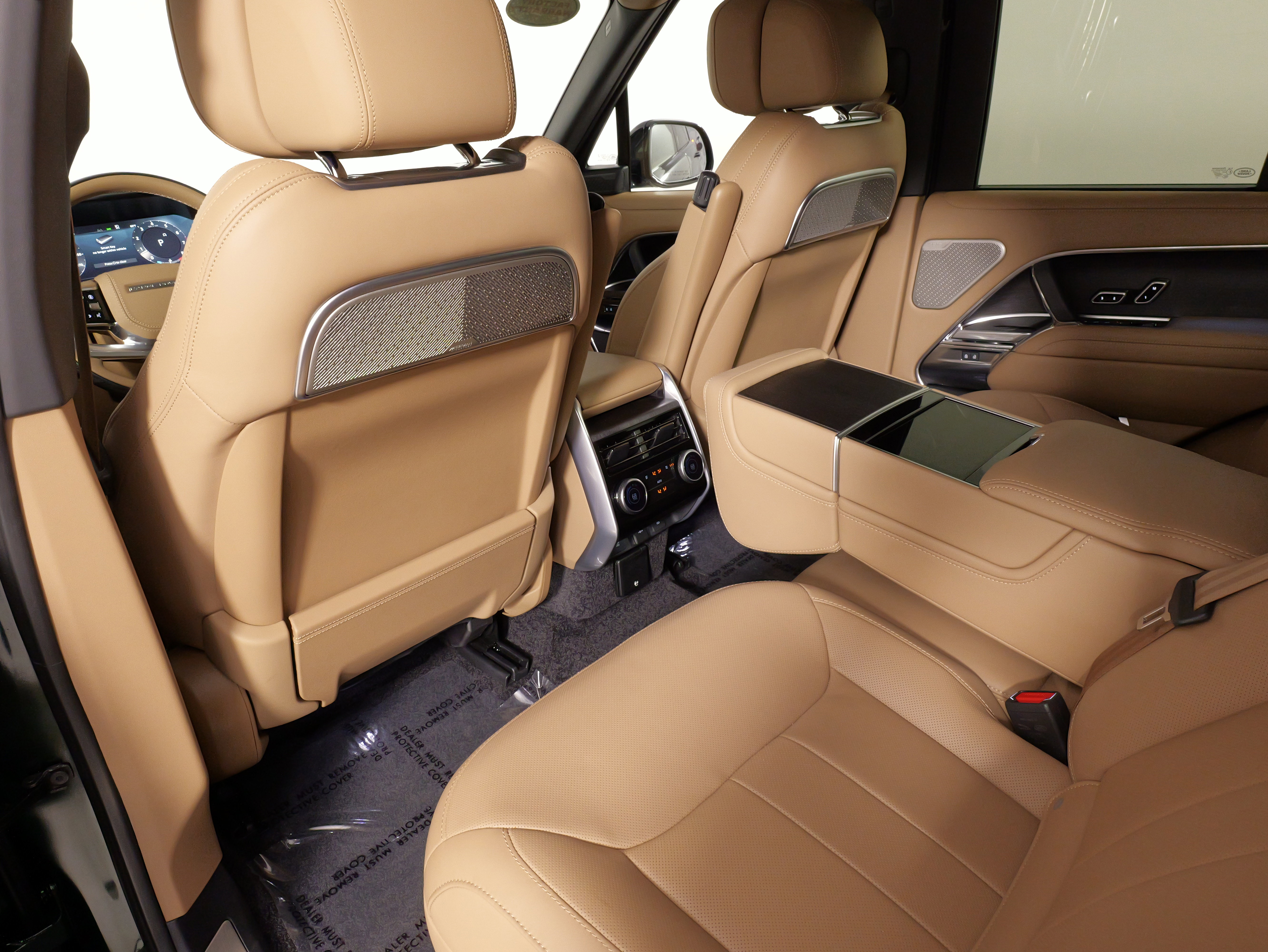 Used 2025 Land Rover Range Rover Autobiography image 38