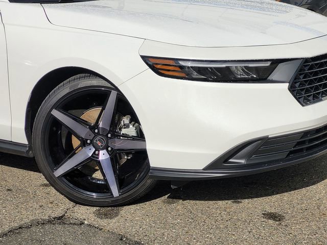Used 2025 Honda Accord Sport image 9