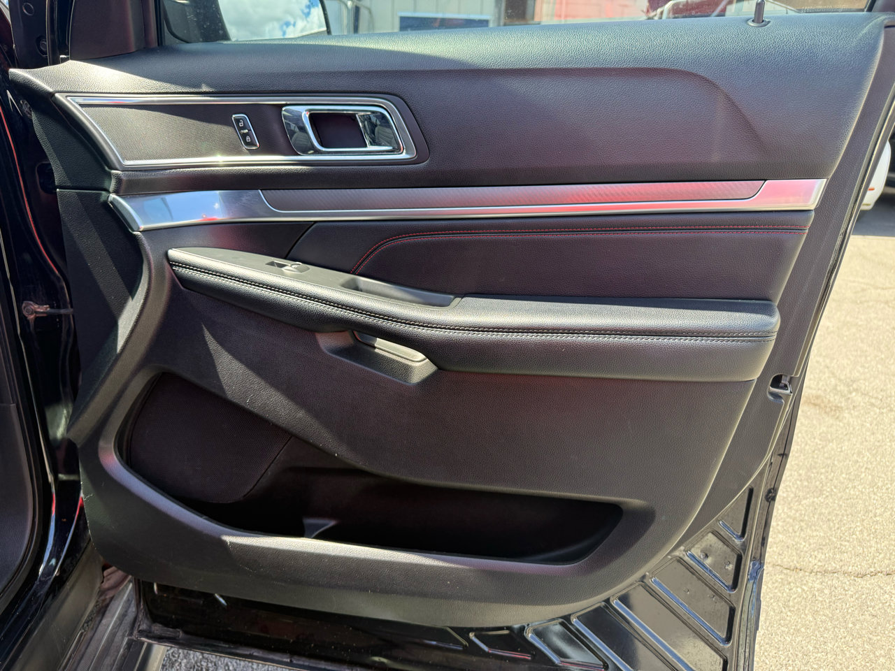 Used 2017 Ford Explorer Sport w/ Equipment Group 401A image 15