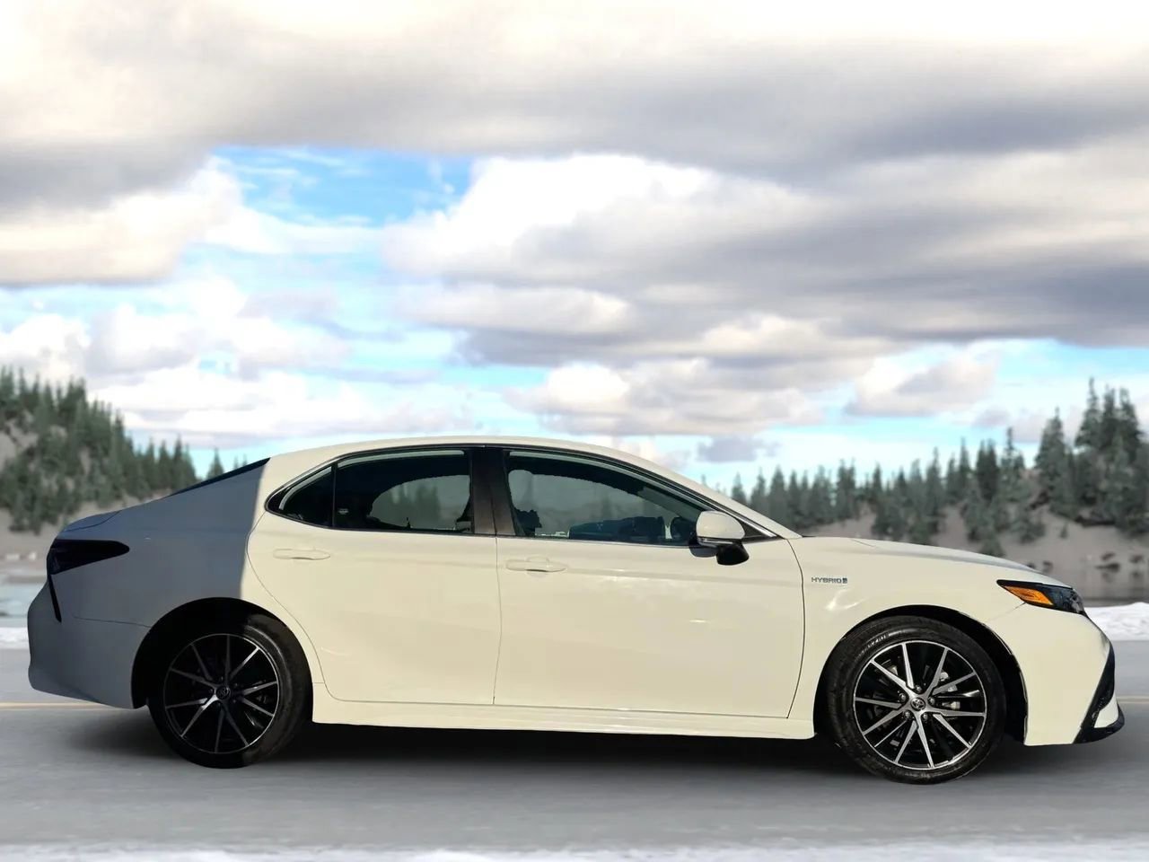 Used 2021 Toyota Camry SE image 7