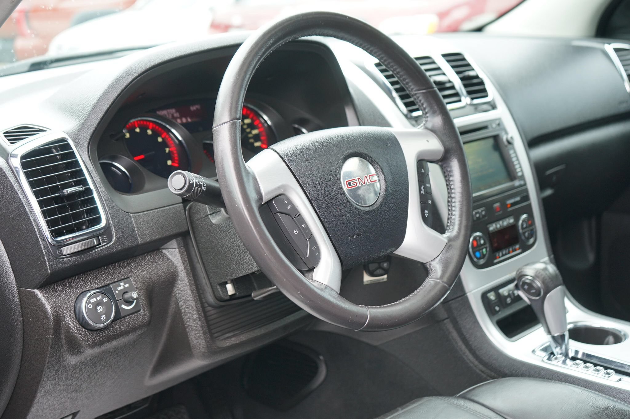 Used 2011 GMC Acadia SLT AWD/4WD image 11