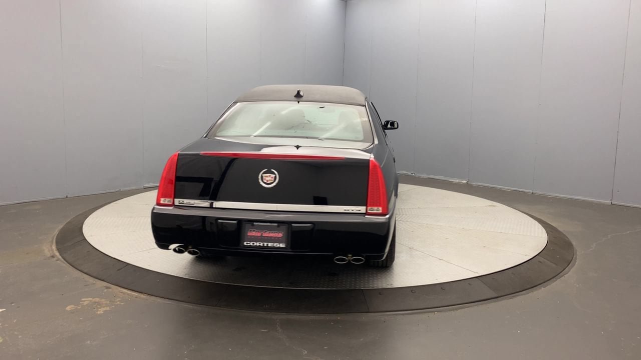 Used 2009 Cadillac DTS Limousine FWD image 4