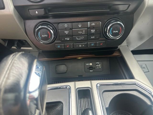 Used 2015 Ford F150 Lariat w/ Equipment Group 501A Mid AWD/4WD image 47