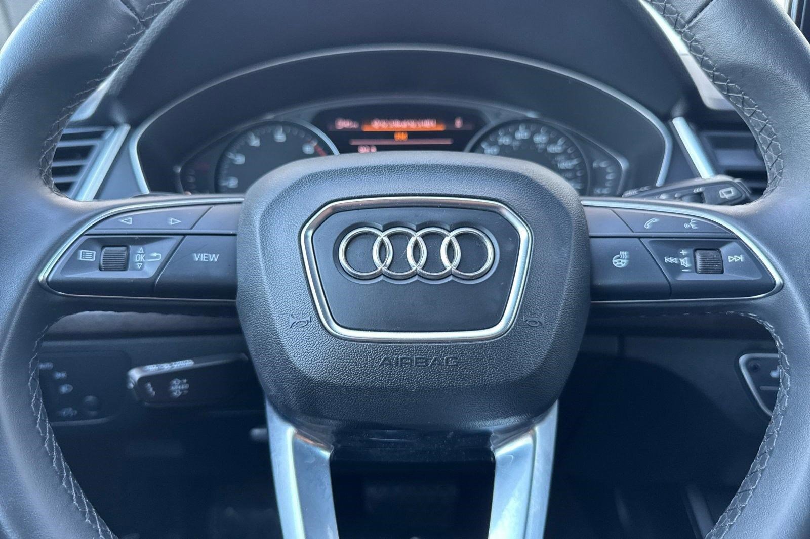 Used 2022 Audi Q5 2.0T Premium w/ Convenience Package image 16