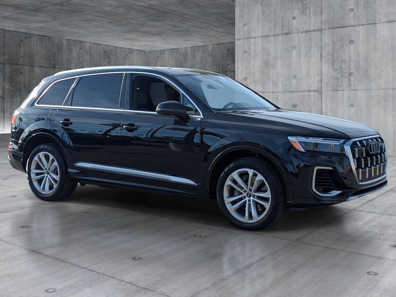 Used 2025 Audi Q7 3.0T Premium Plus image 8
