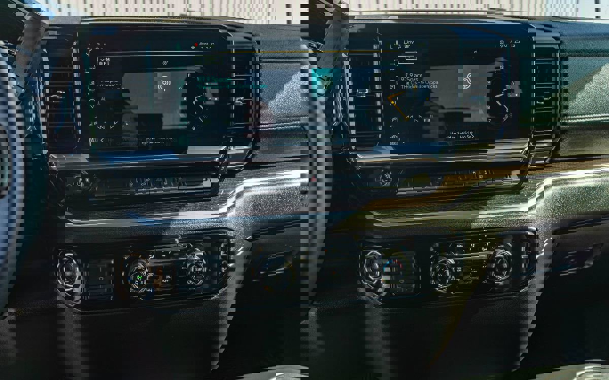 Used 2026 Chevrolet Silverado 2500 LT image 10