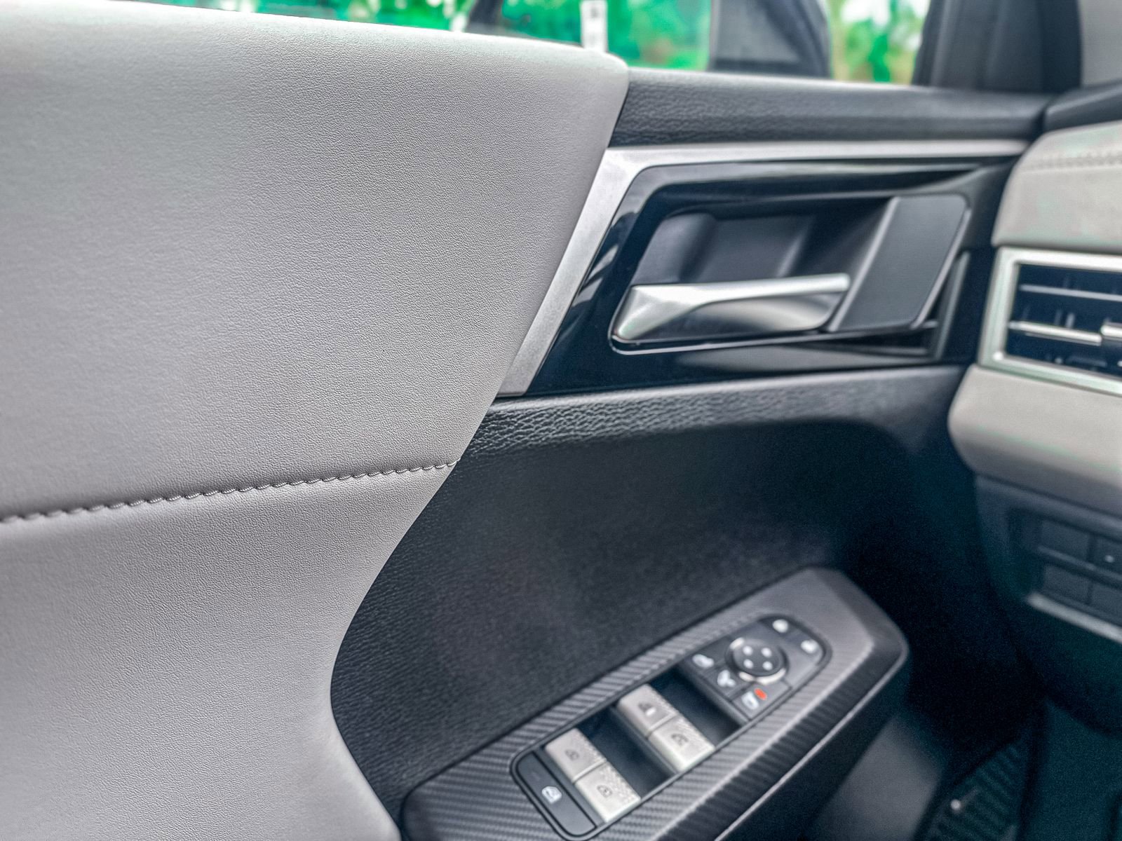 New 2025 Mitsubishi Outlander AWD image 22