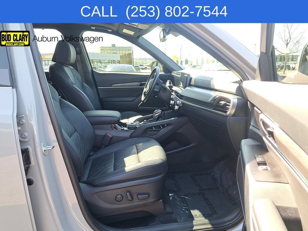 Used 2025 Kia Telluride AWD image 22