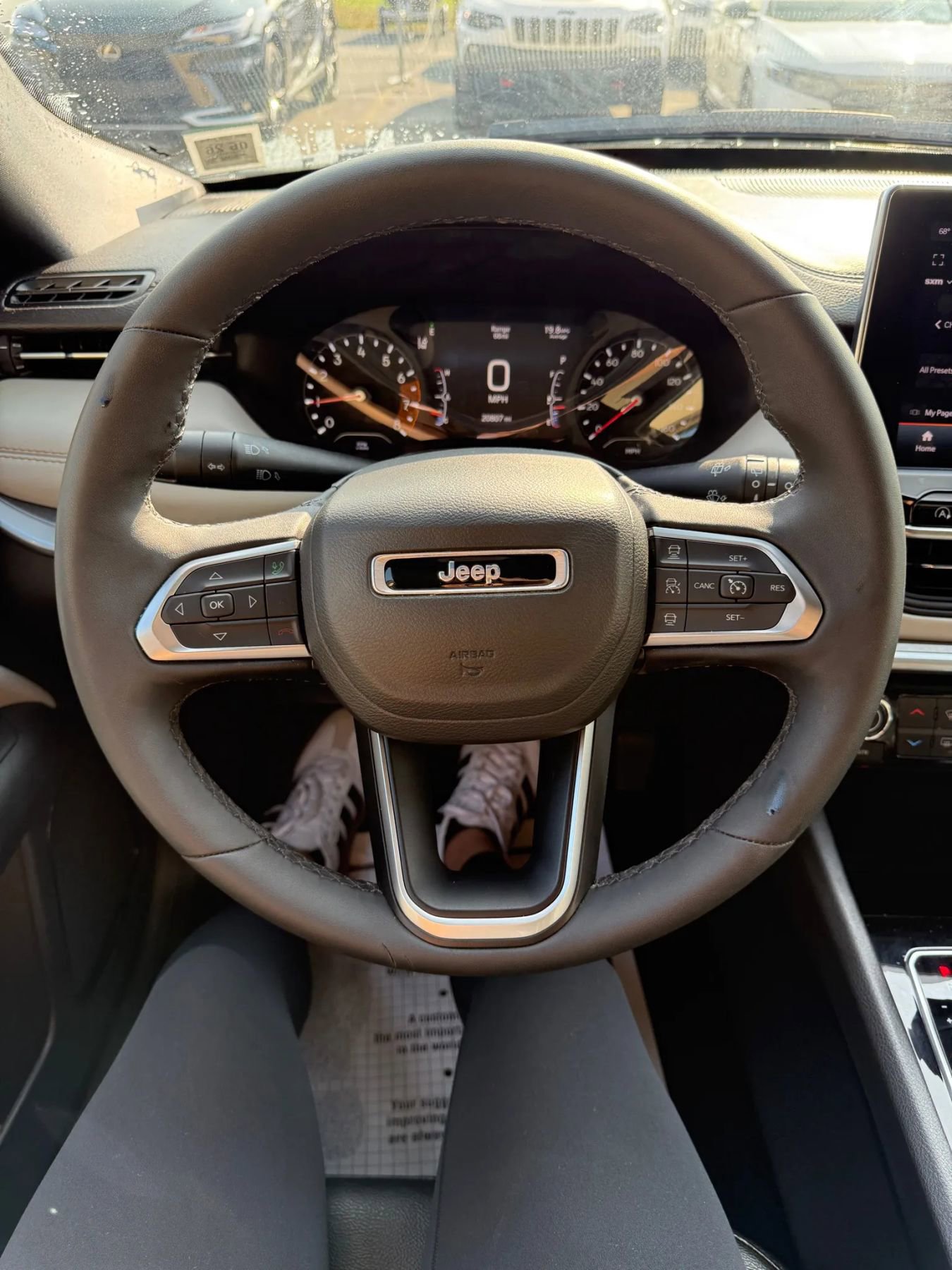 Used 2025 Jeep Compass Limited image 23