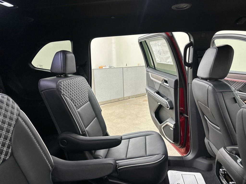 New 2026 GMC Acadia Denali w/ Super Cruise Package AWD/4WD image 30