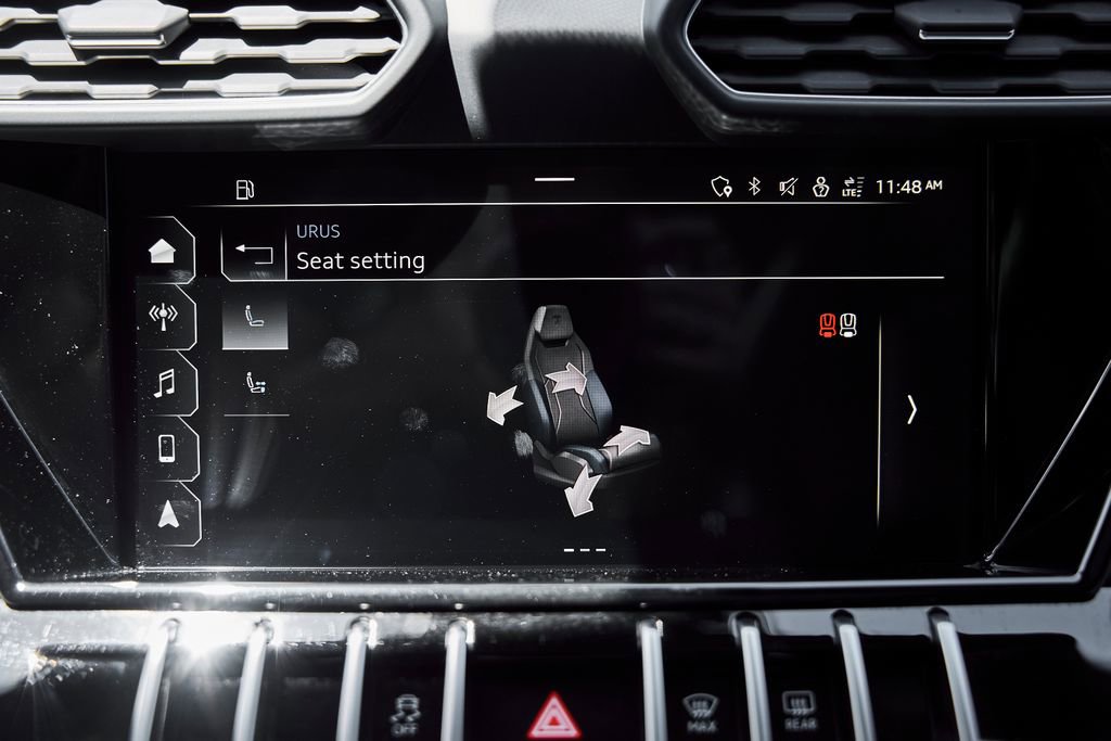 Used 2022 Lamborghini Urus AWD/4WD image 76