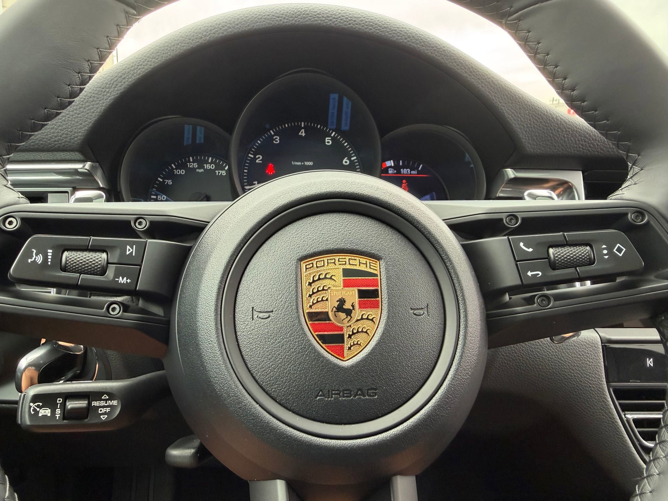 Certified 2026 Porsche Macan AWD/4WD image 33