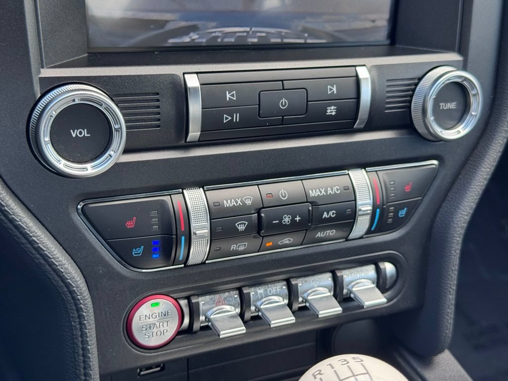 Used 2019 Ford Mustang Bullitt RWD image 13
