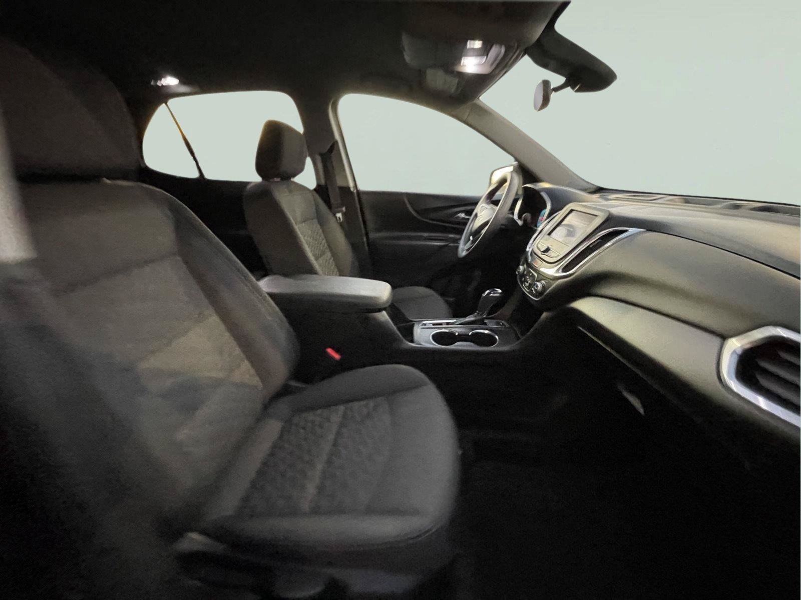 Used 2020 Chevrolet Equinox LT w/ LPO, Floor Liner Package AWD/4WD image 24