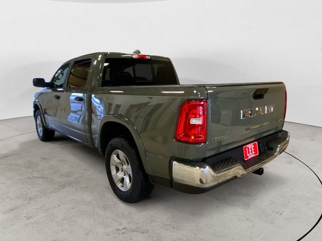 New 2026 RAM 1500 4x4 Crew Cab image 3