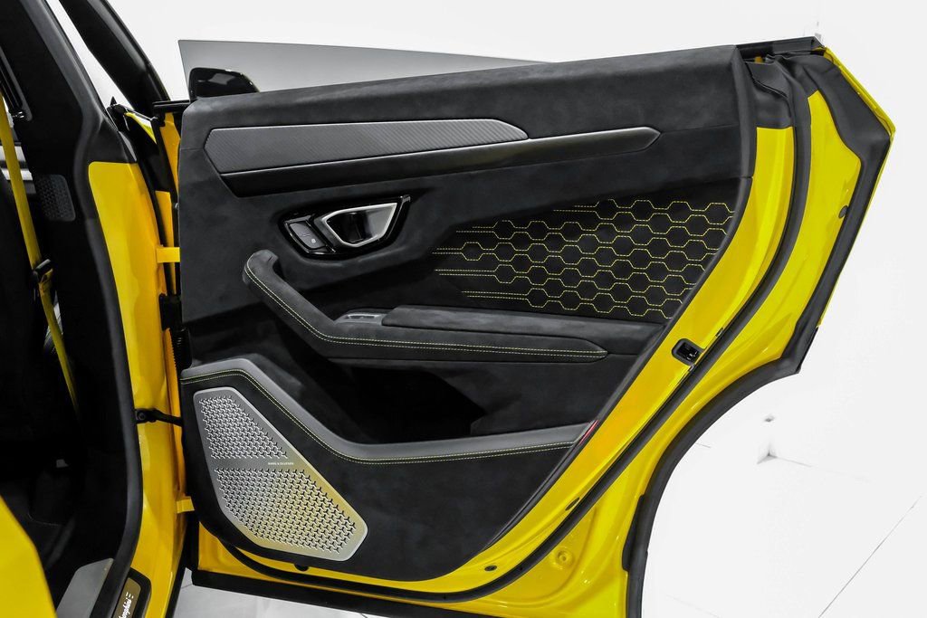 Used 2024 Lamborghini Urus Performante image 53