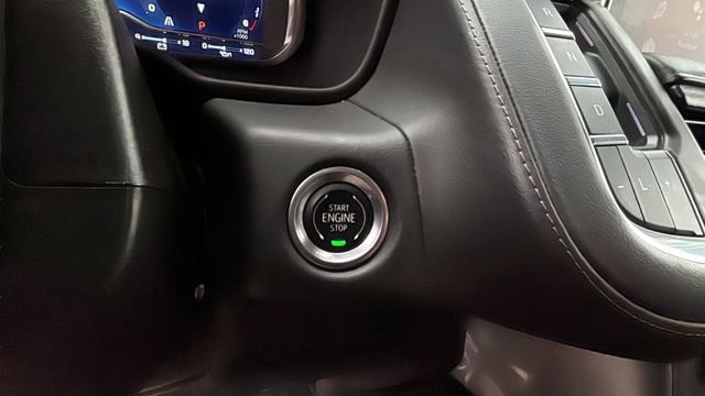 Used 2024 Chevrolet Suburban LT image 28