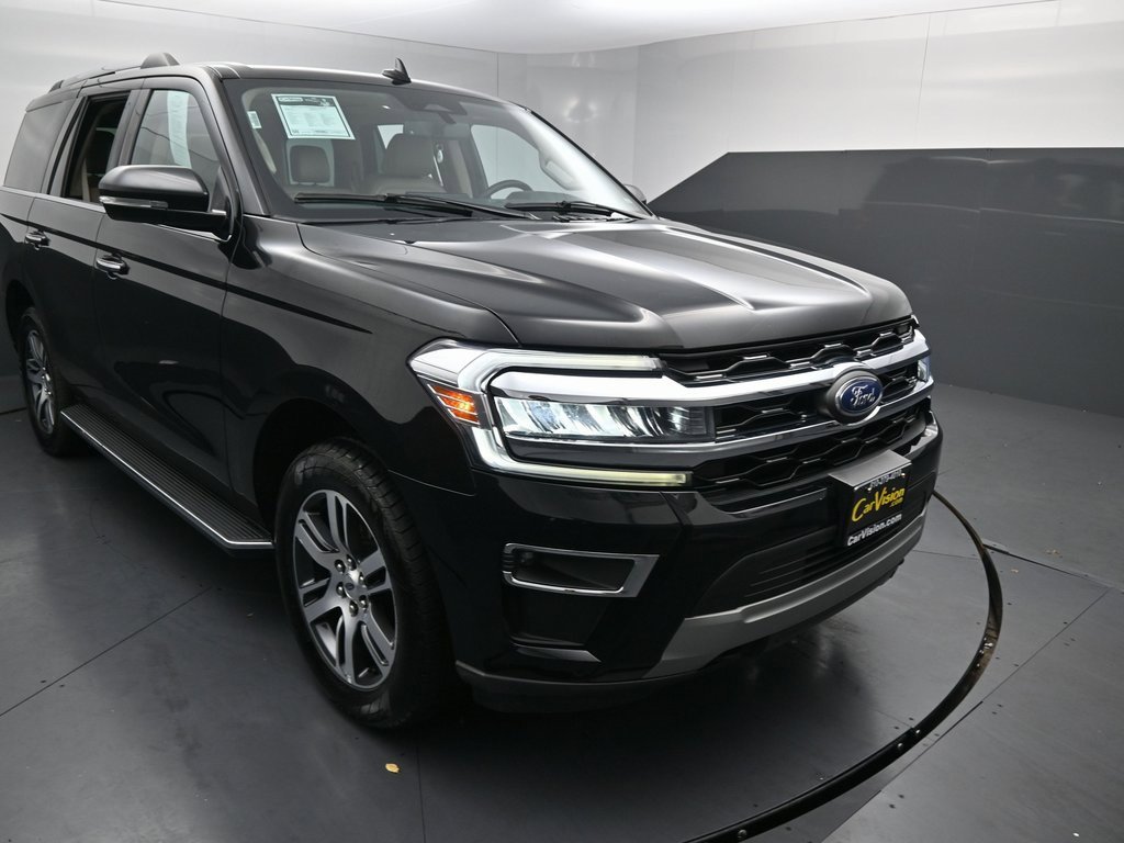 Used 2023 Ford Expedition Limited image 12