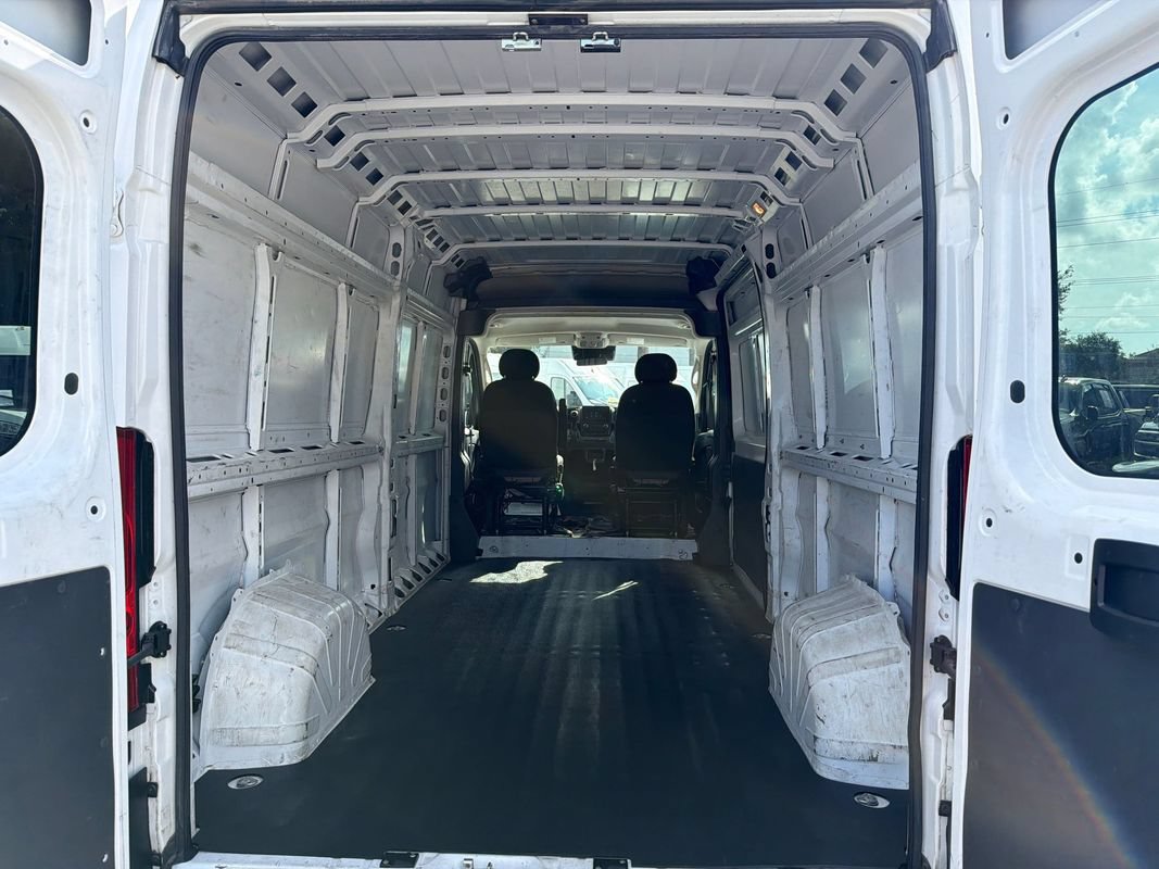 Used 2023 RAM ProMaster 2500 FWD image 5