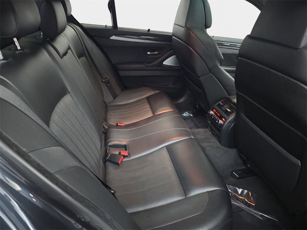 Used 2013 BMW M5 image 14