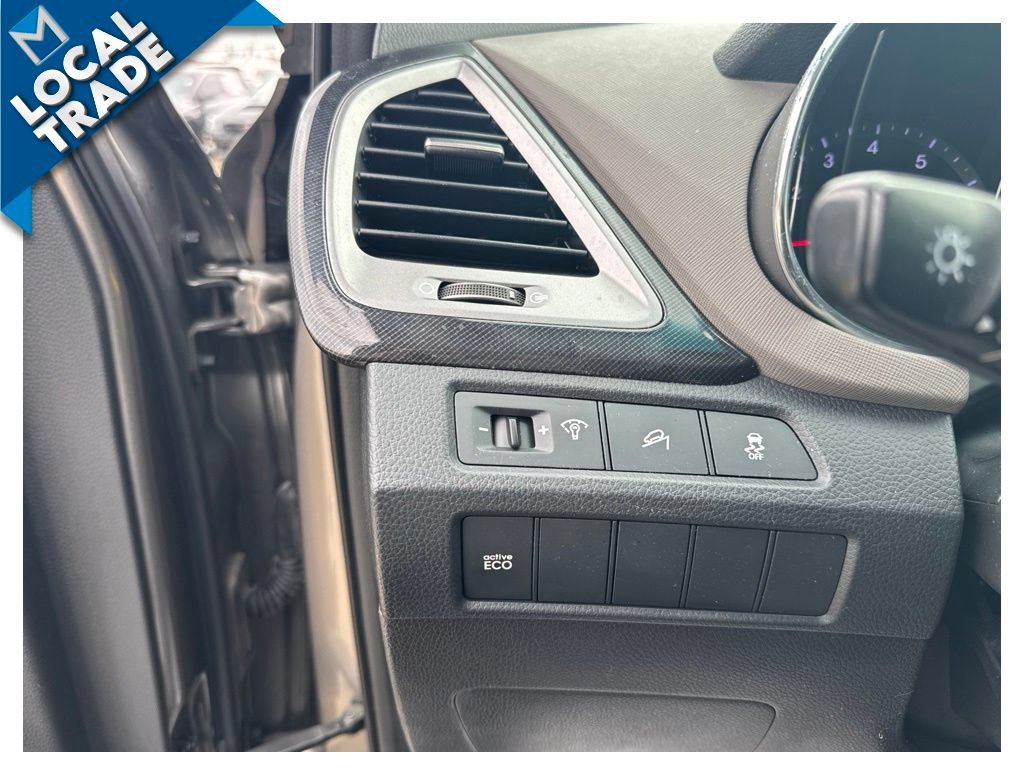 Used 2013 Hyundai Santa Fe Sport 2.0T FWD image 23