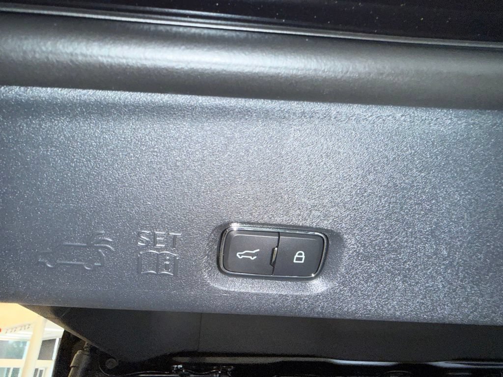 Used 2027 Ford Expedition Tremor w/ Driver's Package AWD/4WD image 47