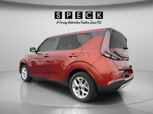 Used 2023 Kia Soul LX w/ Option Group 015 FWD image 3