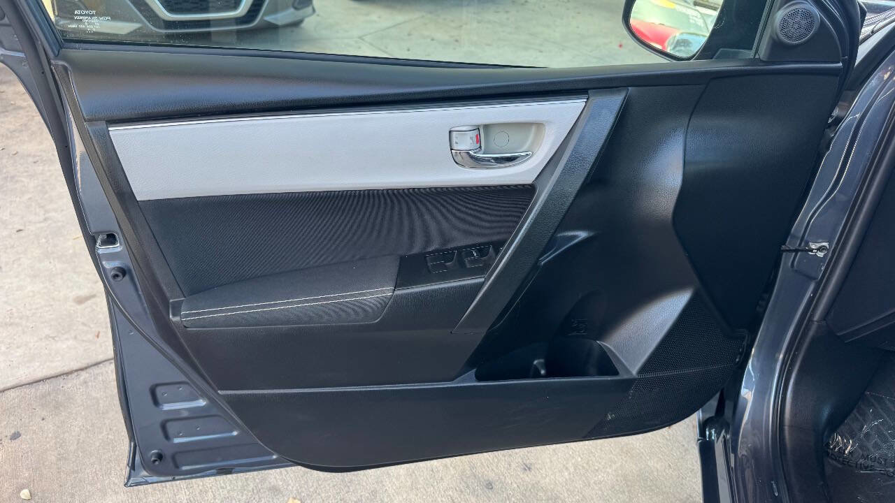 Used 2019 Toyota Corolla LE image 16
