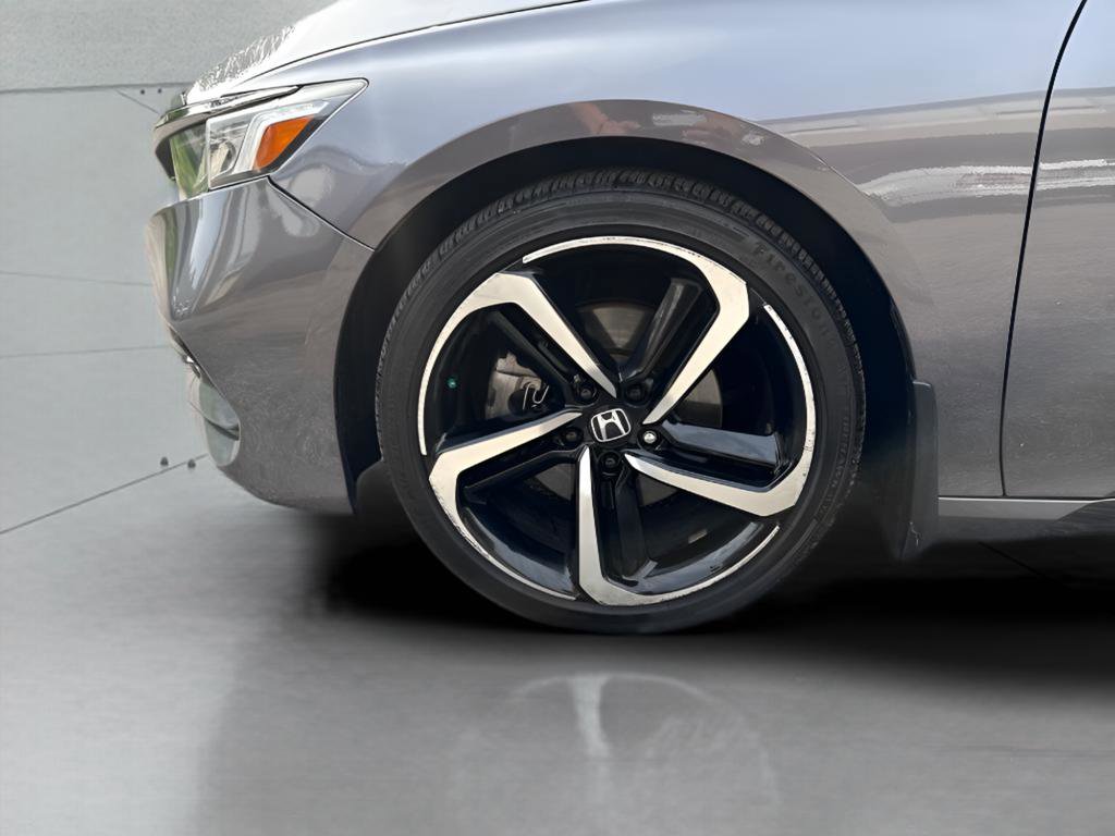Used 2018 Honda Accord Sport image 5