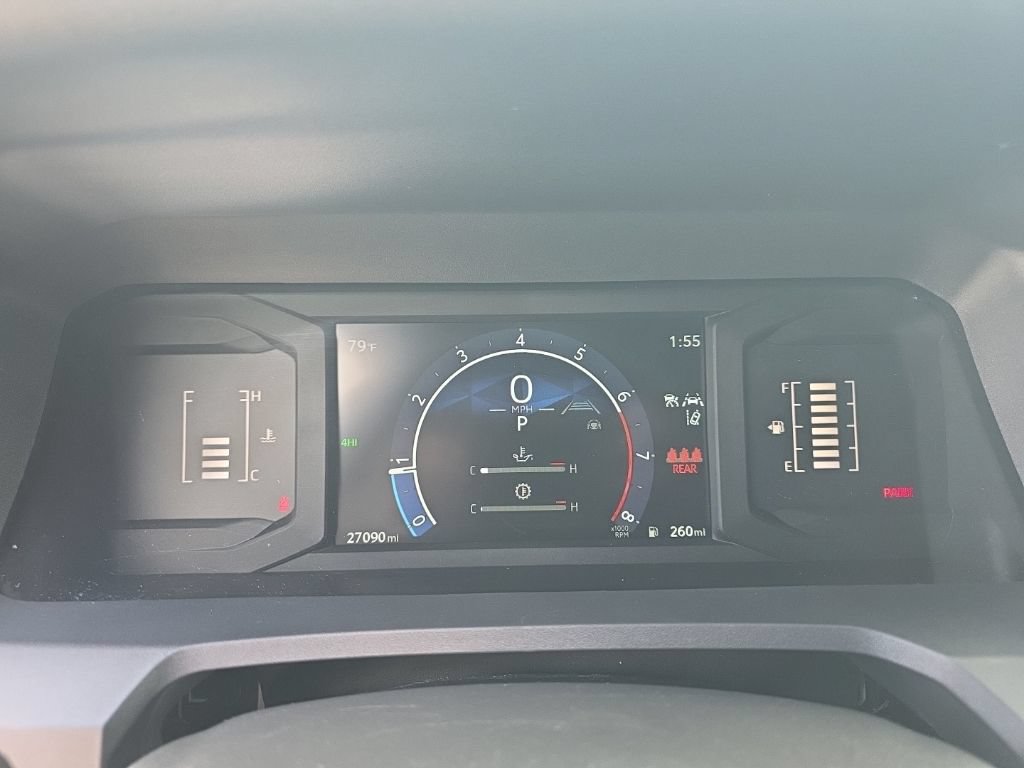 Certified 2025 Toyota Tacoma SR5 AWD/4WD image 18