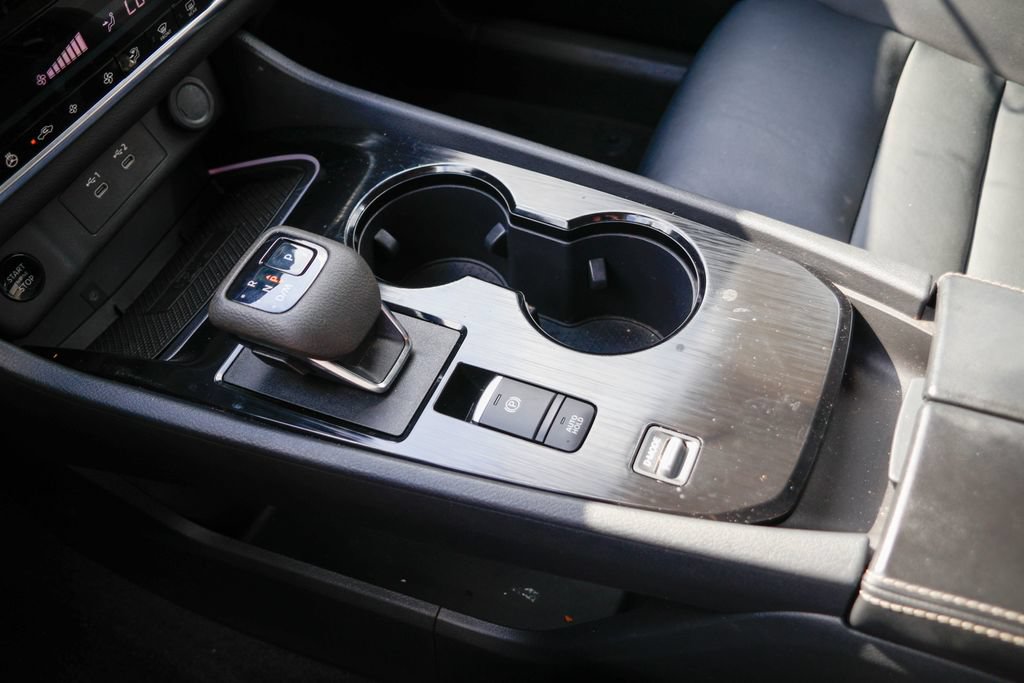 Used 2024 Nissan Rogue SL FWD image 15